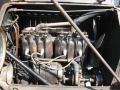 The 1910 Model 8\'s engine, when it was common to cast cylinders in separate banks