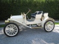 Harold McKendry\'s 1908 Model 10 is an American Buick, which is evident by its more plain body
