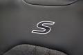 2015 Chrysler 200 S seat detail