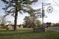 Day 1 - Wagon Wheel Motel in Cuba, Missouri