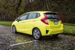 Nissan versa compared to honda fit #4
