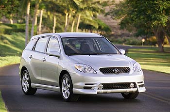 First Drive: 2003 Toyota Matrix - Autos.ca