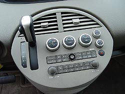 2004 Nissan quest test drive #7