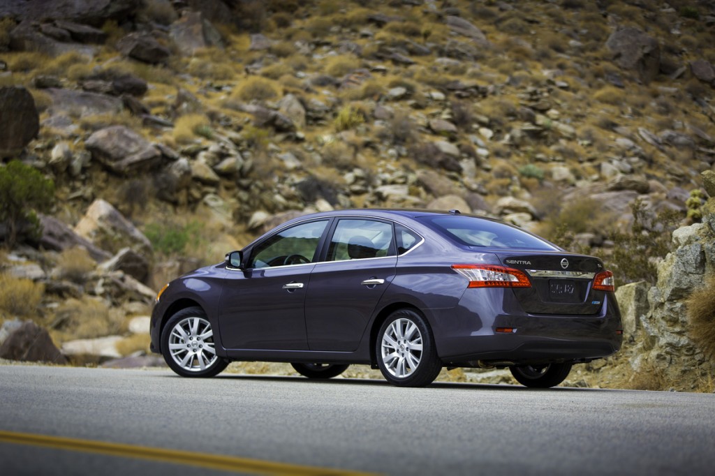 Nissan sentra fuel economy 2013
