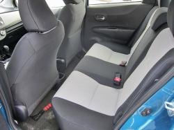 2013 Toyota Yaris Hatchback 5-Door LE