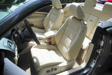 2014 Volkswagen Eos Highline seating