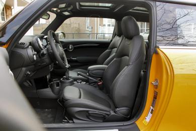 2014 Mini Cooper S front seats