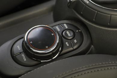 2014 Mini Cooper S control dial