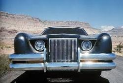 1971 Lincoln Continental Mk II  - The Car - photo courtesy Universal Studios