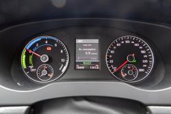 2014 Volkswagen Jetta Hybrid Highline gauges