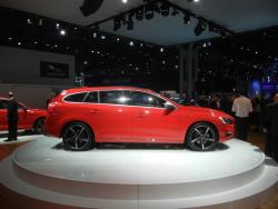 2015 Volvo V60 Sports Wagon R-Design