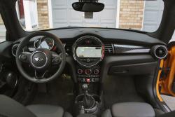 2014 Mini Cooper S dashboard