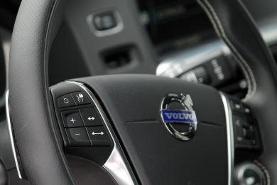 2015 Volvo V60 R-Design