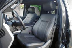 2015 Ford F-350 4x4 Crew Cab front seats