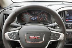 2015 GMC Canyon steering wheel