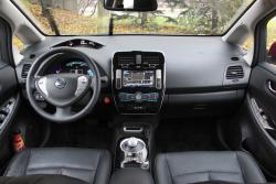 2015 Nissan LEAF dashvborad