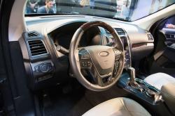 2016 Ford Explorer steering wheel