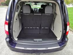 2015 Chrysler Town & Country Limited cargo area