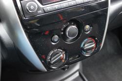 2015 Nissan Versa Note SR HVAC controls