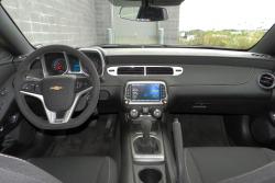 2015 Chevrolet Camaro SS dashboard