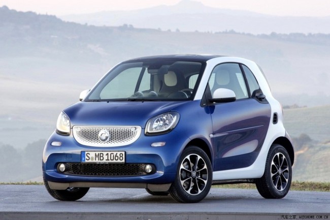 2015-Smart-ForTwo-ForFour_1