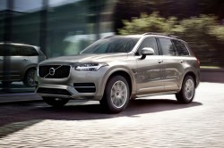 2015_volvo_xc90_000