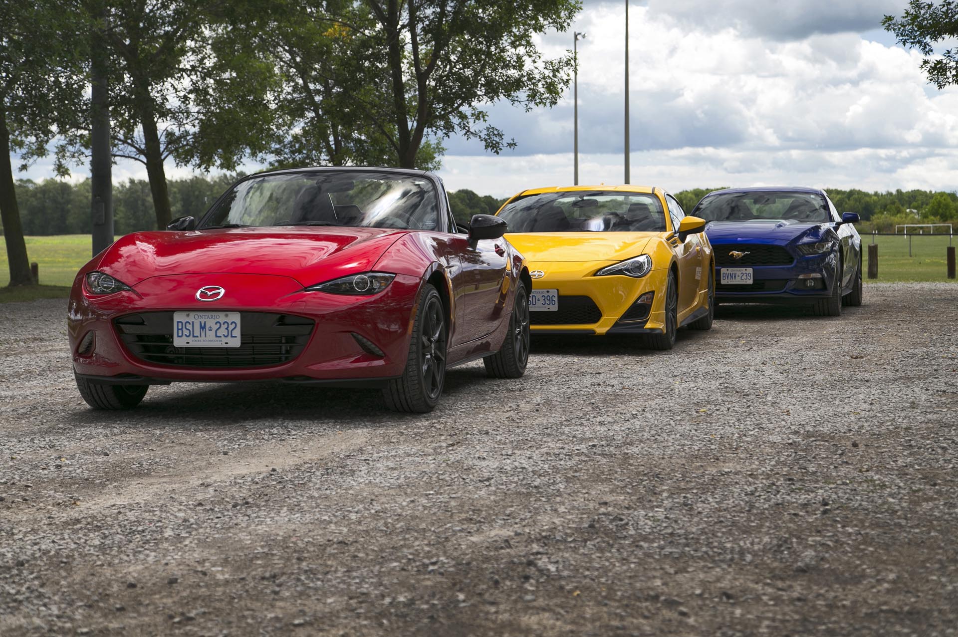 Mazda MX 5 RF vs Toyota Supra