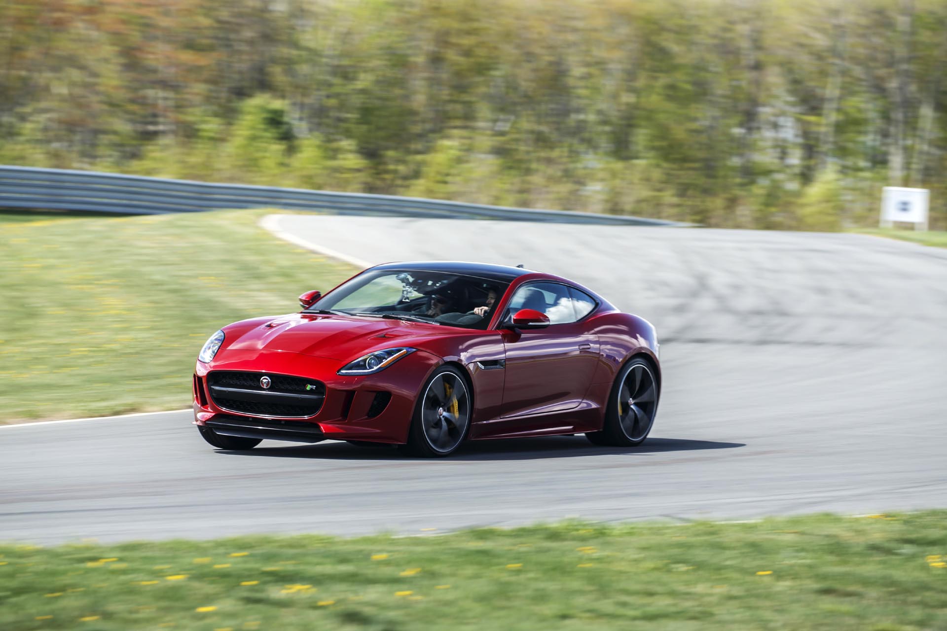 Jaguar f Type r in City