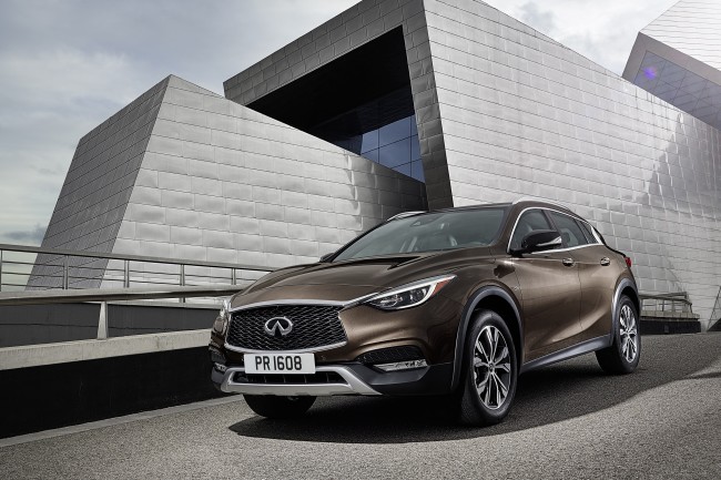 Designed for a new generation of buyers who are not willing to be defined by their choice of vehicle body type, the Infiniti QX30 challenges convention with its bold character and daring shape.